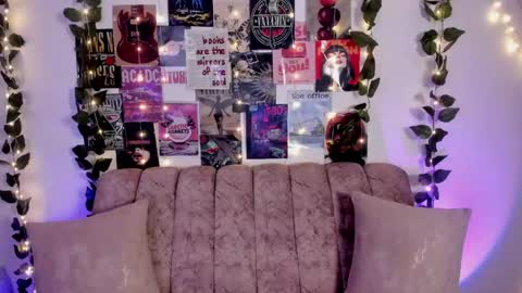 charlotte online show from 04.22.26