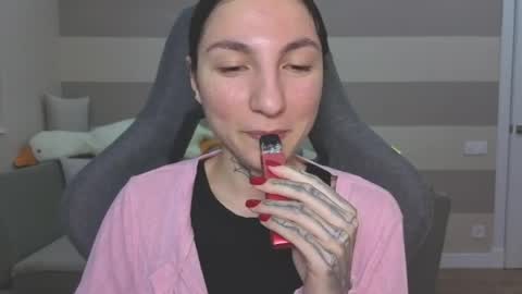 Kate online show from 04.25.26