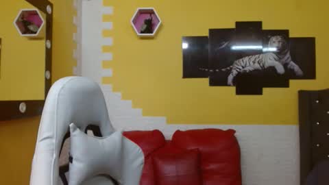 Snapshot of chacorta_ chatting on 05.01.26 chacorta_ online show from 05.01.26
