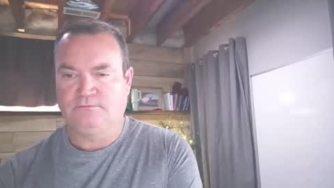 Snapshot of chadmichaell chatting on 05.11.26 chadmichaell online show from 05.11.26