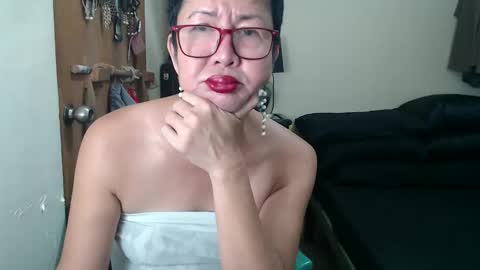 Snapshot of champaka123 chatting on 09.13.25 champaka online show from 09.13.25