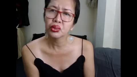 Snapshot of champaka123 chatting on 10.19.25 champaka online show from 10.19.25