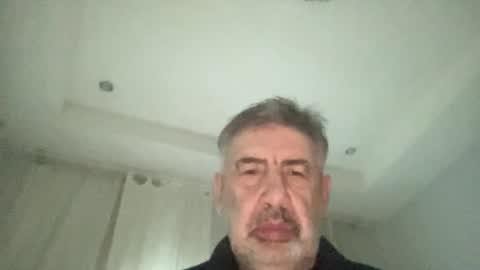 Snapshot of champsex305610 chatting on 11.01.25 champsex305610 online show from 11.01.25