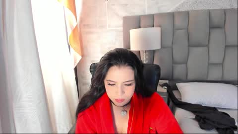 Snapshot of channelwitte chatting on 10.14.25 channelwitte online show from 10.14.25