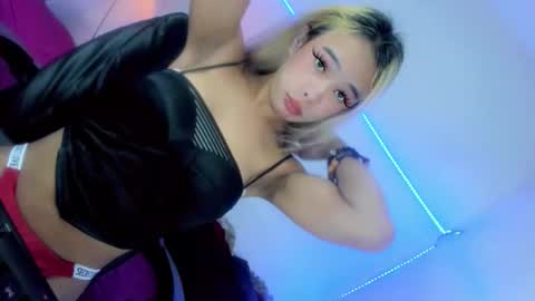 Snapshot of chantal_fuck chatting on 03.29.26 chantal_fuck online show from 03.29.26