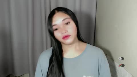 Snapshot of chantelle_fuckdoll chatting on 12.19.24 CHANTELLE online show from 12.19.24