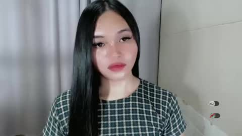 Snapshot of chantelle_fuckdoll chatting on 02.17.25 CHANTELLE online show from 02.17.25