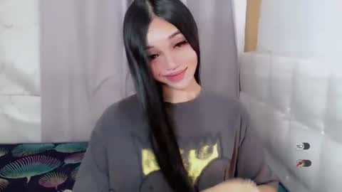 Snapshot of chantelle_fuckdoll chatting on 10.08.25 CHANTELLE online show from 10.08.25