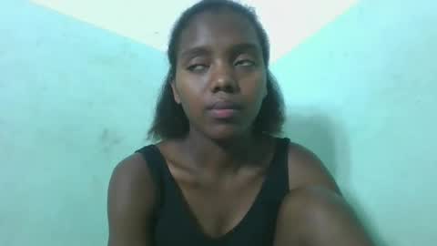 Snapshot of chanteuse655720 chatting on 04.25.26 chanteuse655720 online show from 04.25.26