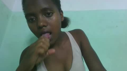 Snapshot of chanteuse655720 chatting on 04.26.26 chanteuse655720 online show from 04.26.26