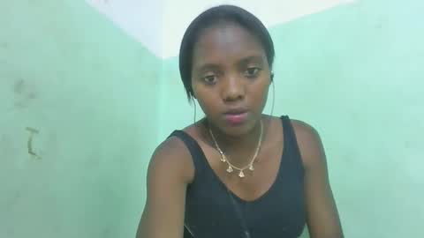 Snapshot of chanteuse655720 chatting on 05.19.26 chanteuse655720 online show from 05.19.26