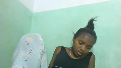 Snapshot of chanteuse655720 chatting on 05.22.26 chanteuse655720 online show from 05.22.26