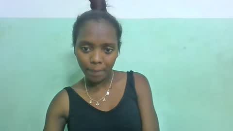 Snapshot of chanteuse655720 chatting on 05.23.26 chanteuse655720 online show from 05.23.26