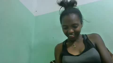 Snapshot of chanteuse655720 chatting on 06.17.26 chanteuse655720 online show from 06.17.26