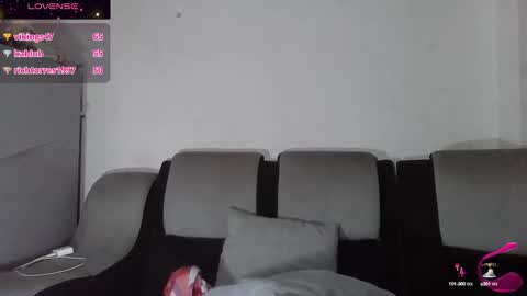 Snapshot of charis_21 chatting on 01.23.25 charis 2 online show from 01.23.25