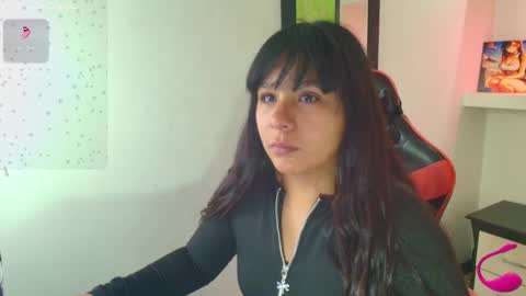 Snapshot of charis_21 chatting on 09.20.25 charis 2 online show from 09.20.25