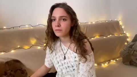 Snapshot of charlalaroia chatting on 06.16.26 Diana online show from 06.16.26