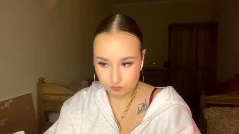 Snapshot of charleenestok chatting on 12.01.25 Trixie online show from 12.01.25