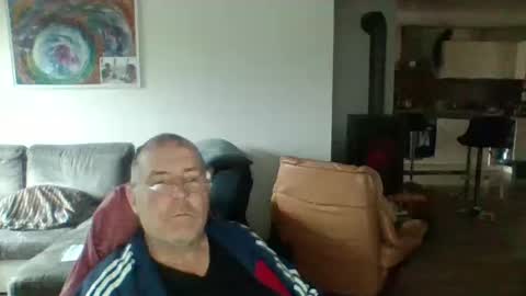 Snapshot of charles6064 chatting on 12.20.24 charles6064 online show from 12.20.24