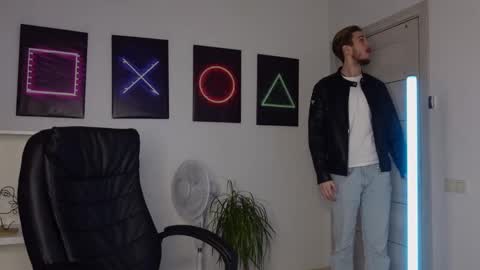 CHARLES SINS online show from 02.08.25