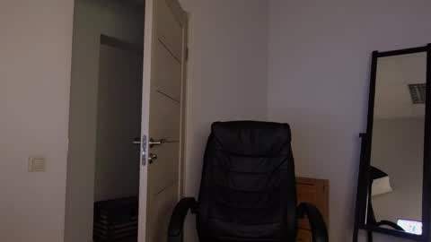 CHARLES SINS online show from 03.02.25