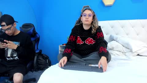 Charles y Elara online show from 12.11.24