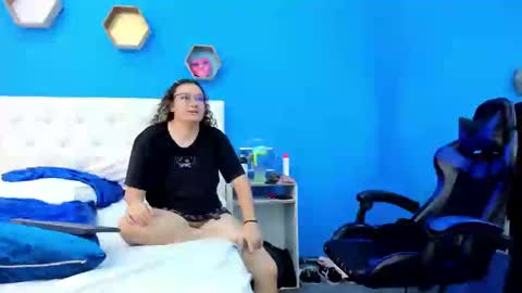 Charles y Elara online show from 12.27.24