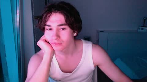 Snapshot of charleshanson69 chatting on 05.01.26 charleshanson69 online show from 05.01.26