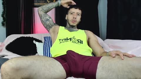 Snapshot of charless_dickenss chatting on 01.25.25 charless_dickenss online show from 01.25.25