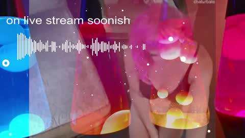 Snapshot of charli_girl chatting on 01.01.25 Charli online show from 01.01.25