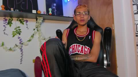 Charles Russo online show from 01.25.25