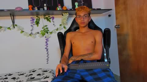 Charles Russo online show from 02.08.25