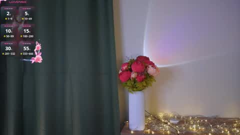Yumi online show from 05.11.26