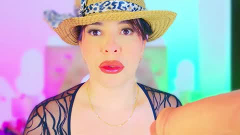 Charloott Evans online show from 10.26.25