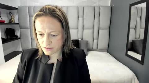 Charlot milf online show from 03.05.26