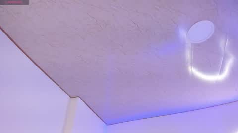    online show from 11.06.25