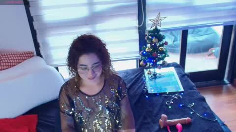 Snapshot of charlotte1117 chatting on 12.11.24 Char 3 online show from 12.11.24