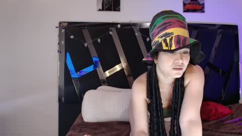 Snapshot of charlotte1117 chatting on 02.08.25 Char 3 online show from 02.08.25