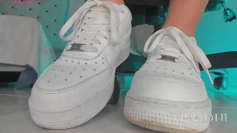 charlotte  grey online show from 01.16.26