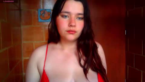 Snapshot of charlotte_allen_ chatting on 11.11.25 Charlotte online show from 11.11.25