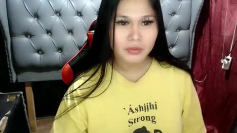 charlotte_anne11 online show from 12.04.25