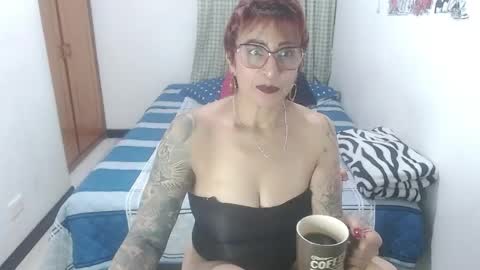 Snapshot of charlotte_gray_1 chatting on 04.06.26 Charlotte online show from 04.06.26