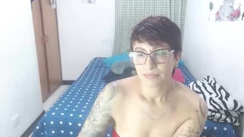 Snapshot of charlotte_gray_1 chatting on 05.15.26 Charlotte online show from 05.15.26