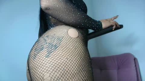 Snapshot of charlotte_princess_1 chatting on 12.10.24 charlotte_princess_1 online show from 12.10.24