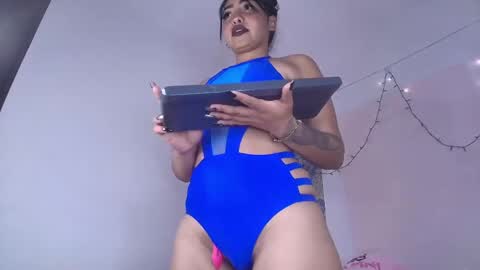 Snapshot of charlotte_princess_1 chatting on 05.05.26 charlotte_princess_1 online show from 05.05.26