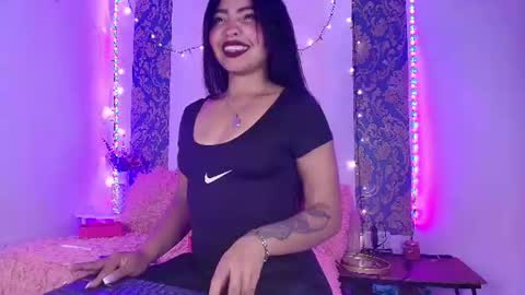 Snapshot of charlotte_princess_1 chatting on 06.22.26 charlotte_princess_1 online show from 06.22.26