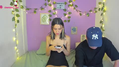 Snapshot of charlotte_queeen chatting on 01.22.25 Charlotte online show from 01.22.25