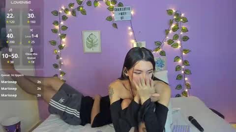 Snapshot of charlotte_queeen chatting on 03.12.25 Charlotte online show from 03.12.25