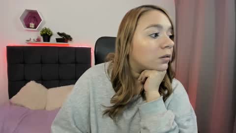 Snapshot of charlottelabouff chatting on 02.19.25 Charlotte online show from 02.19.25