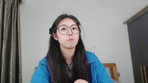 Snapshot of charlottelin chatting on 12.14.24 Charlotte online show from 12.14.24